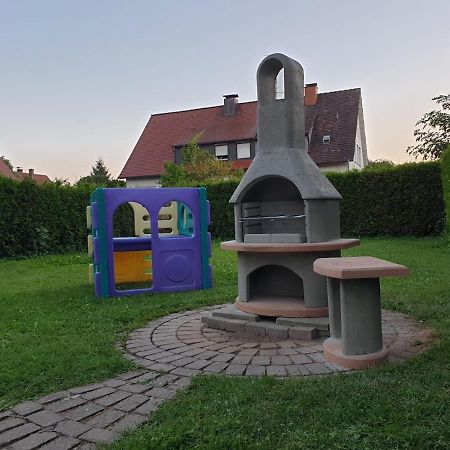 Familienfreundliches Ferienhaus Amara Mit Garten Und Terrasse - Friedrichshafen Am Bodensee Esterno foto